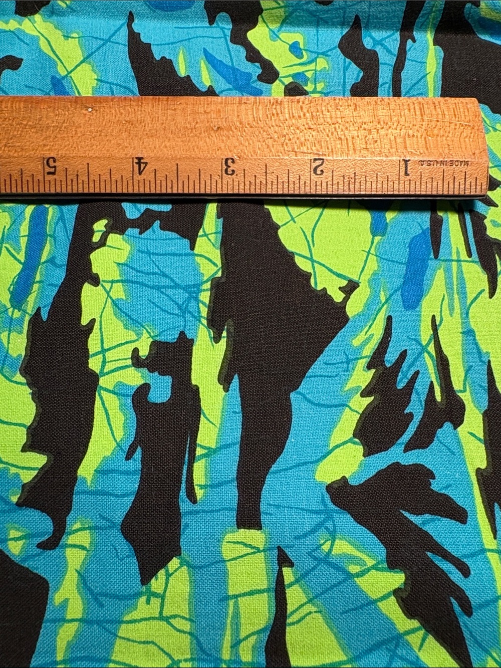 Vintage 80’s Hoffman Vibrant Tropical Leaf Print Fabric RR